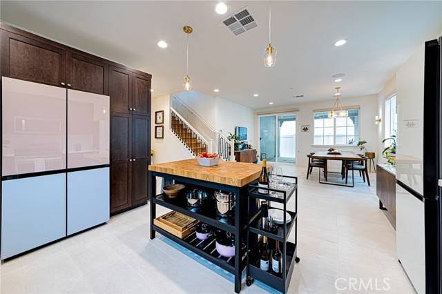 Pomona, CA 91766,981 Rodeo Road