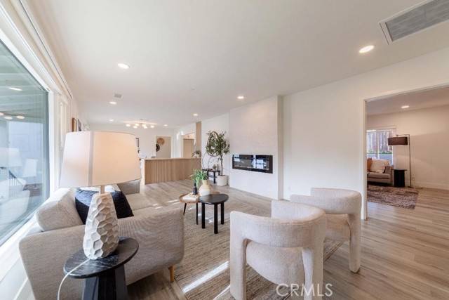 804 Lois Lane, Fullerton, CA 92832