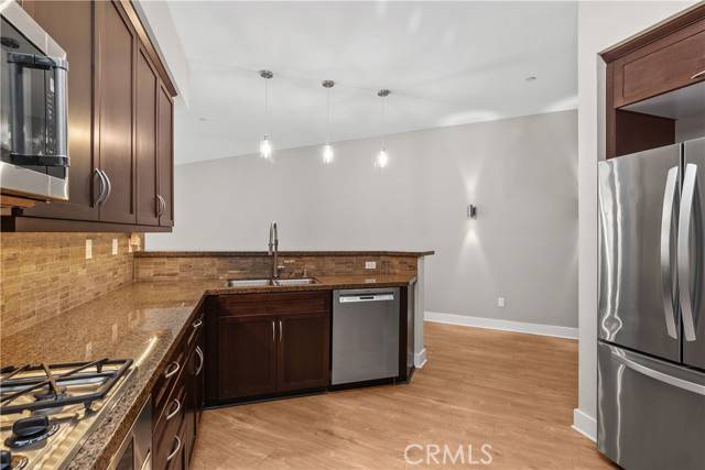 Long Beach, CA 90802,395 E. 4th
