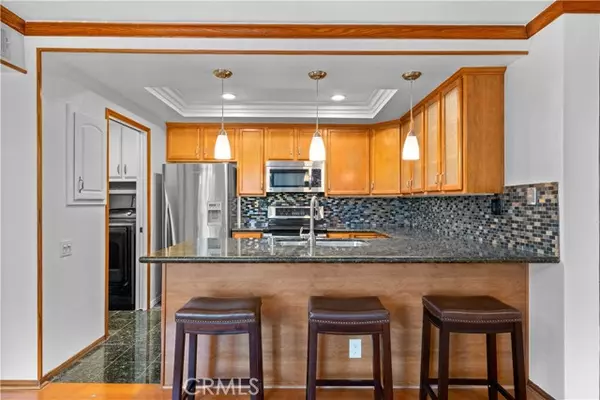 Irvine, CA 92618,7201 Apricot Drive
