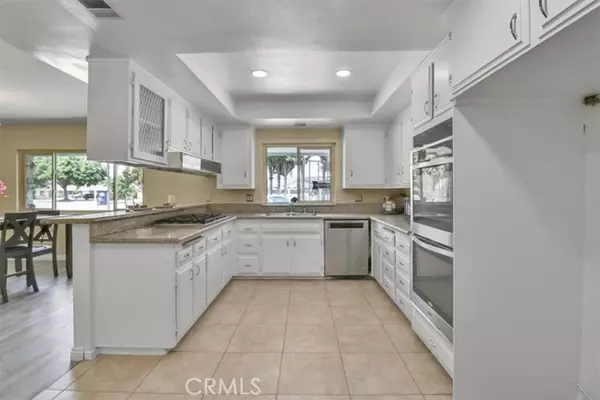 Anaheim, CA 92804,2550 West Rowland Avenue