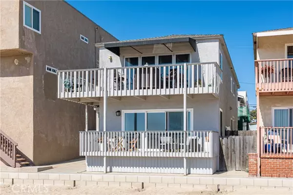 Seal Beach, CA 90740,1003 Seal Way