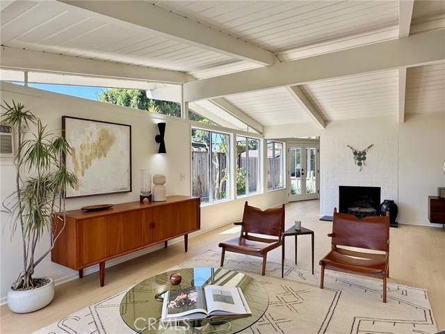 Long Beach, CA 90808,3242 Roxanne Avenue