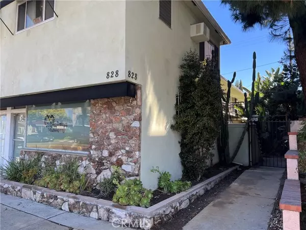 Long Beach, CA 90804,824 Redondo Avenue