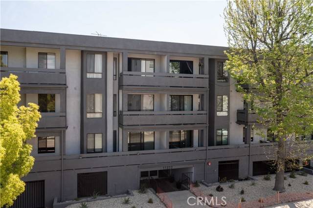 11322 Camarillo Street, North Hollywood, CA 91602