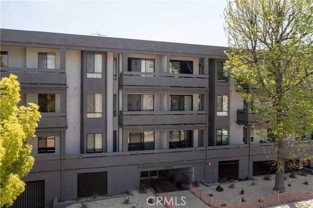 11322 Camarillo Street, North Hollywood, CA 91602