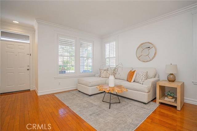 Irvine, CA 92620,17 Mount Vernon