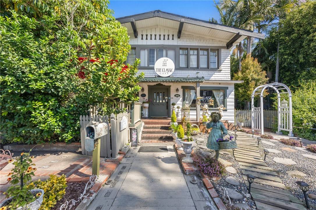 419 West Commonwealth Avenue, Fullerton, CA 92832