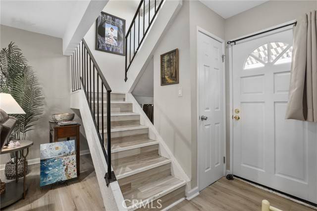 Anaheim, CA 92807,5548 East Vista Del Este