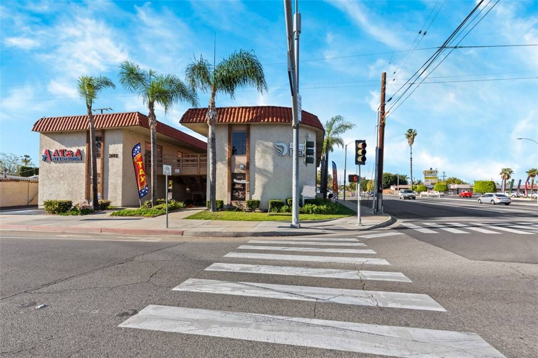 2601 West Ball Road, Anaheim, CA 92804