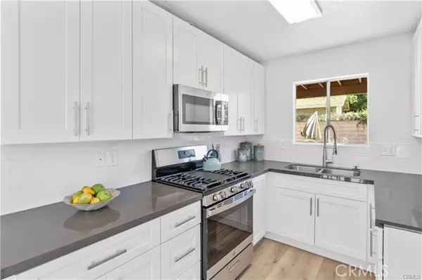 2214 West Wardlow Road, Long Beach, CA 90810