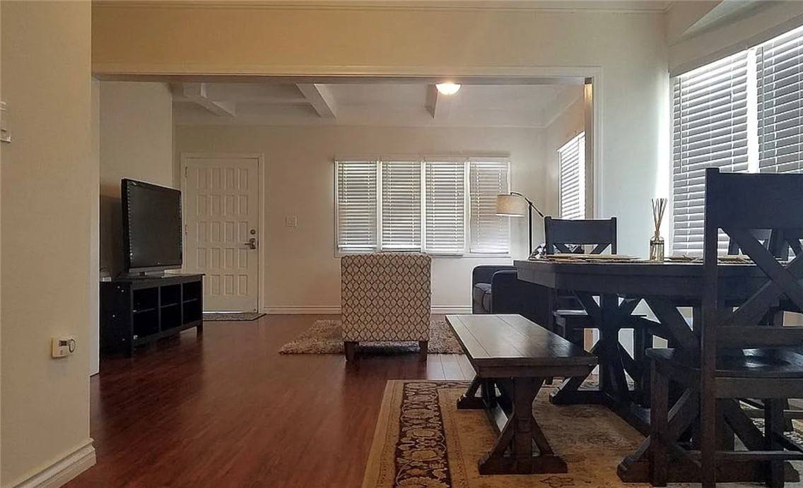Los Angeles, CA 90004,605 North Hobart Boulevard