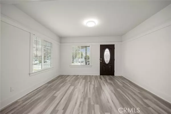 Long Beach, CA 90805,29 West Zane Street