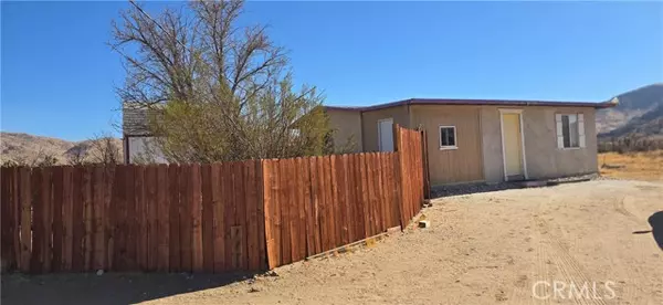 26359 Nalatapa Road, Apple Valley, CA 92307