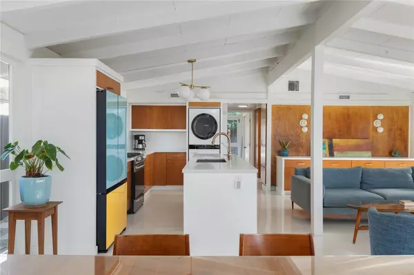 Long Beach, CA 90808,7134 East Rosebay Street