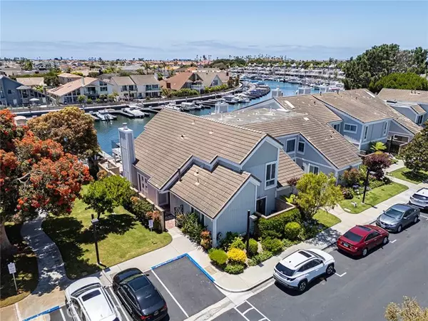 Huntington Beach, CA 92649,3496 Windspun