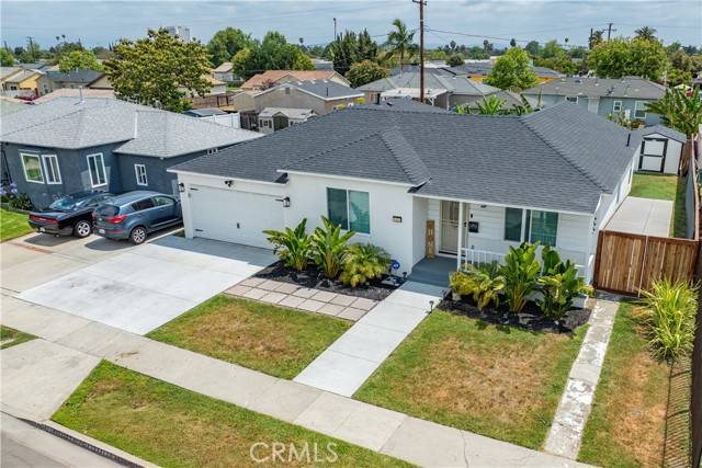 Compton, CA 90220,1422 South Exmoor Avenue