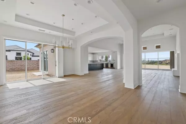 Silverado, CA 92676,28902 Auburn Hills