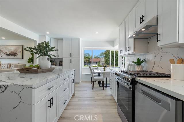 North Tustin, CA 92705,17592 Rainier Drive