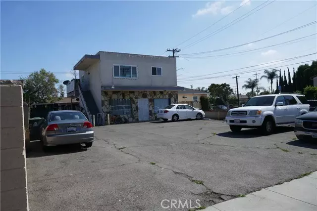 Santa Ana, CA 92707,608 East Central Avenue