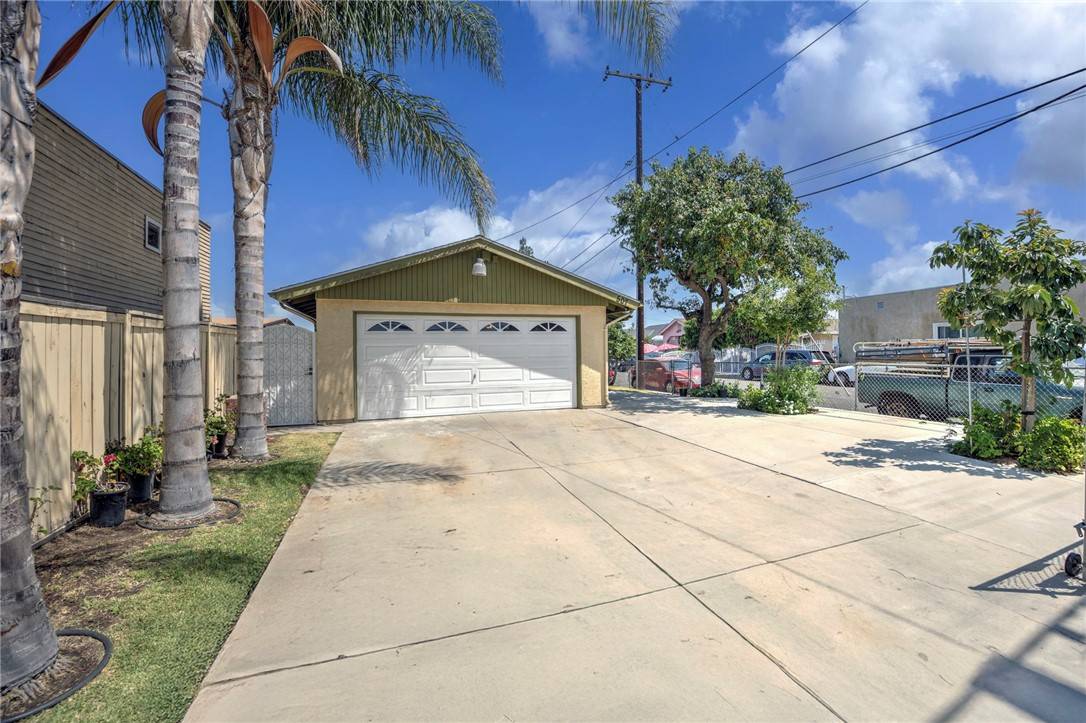 Placentia, CA 92870,507 West La Jolla Street
