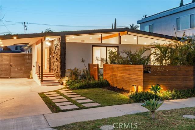 377 Flint Avenue, Long Beach, CA 90814