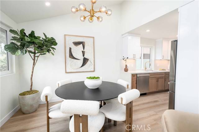 Los Angeles, CA 90016,2911 South Ridgeley Drive