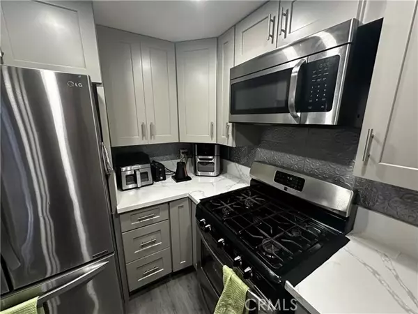 Santa Ana, CA 92701,700 West W 3rd Street