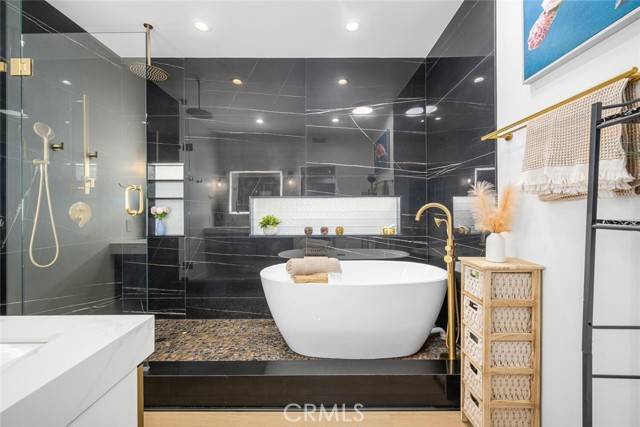 1520 Camden Avenue, Los Angeles, CA 90025