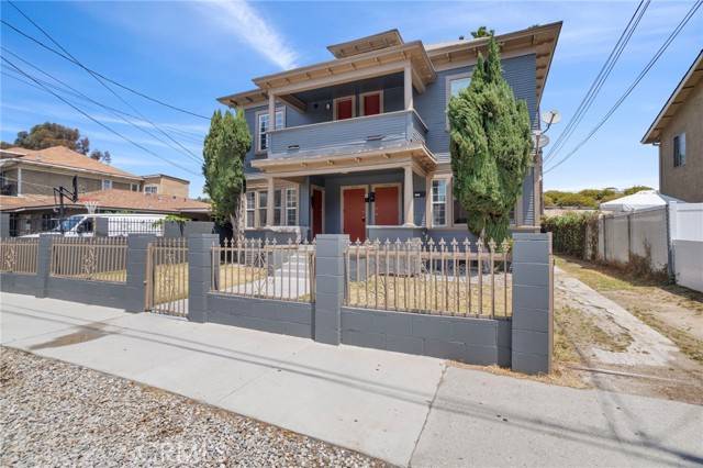 1241 West 22nd Street, Los Angeles, CA 90007