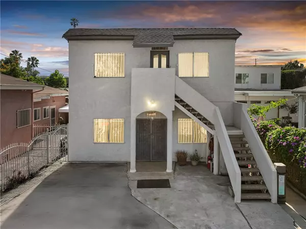 Los Angeles, CA 90038,1067 North Wilton Place