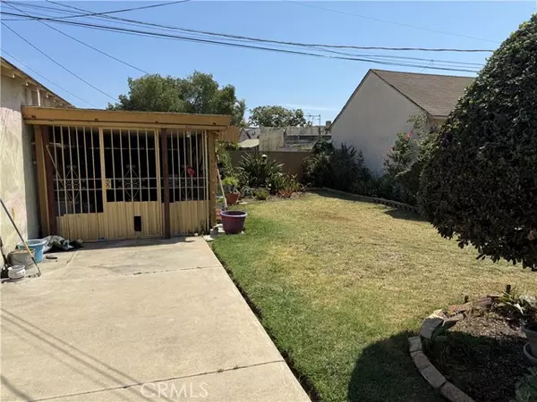 Los Angeles, CA 90047,2126 West 77th Street