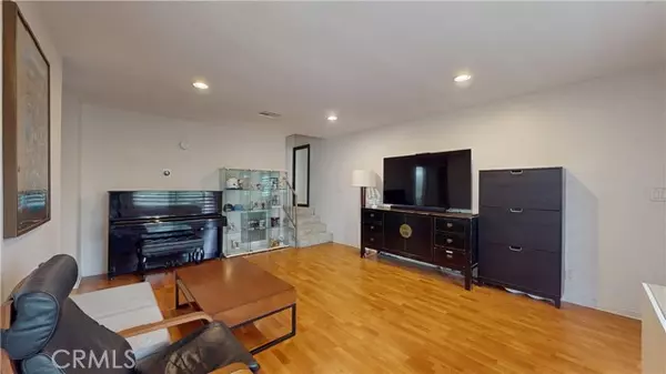 North Hollywood, CA 91602,10757 Hortense Street
