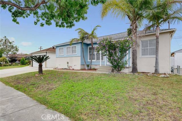 Lakewood, CA 90712,4719 Oliva Avenue
