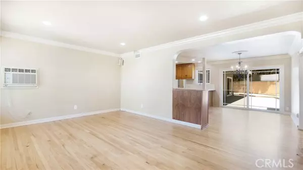 Long Beach, CA 90815,5449 East Fairbrook Street