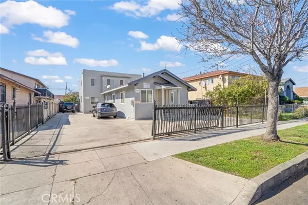 1035 Orange Avenue, Long Beach, CA 90813