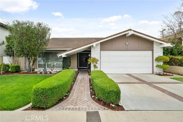 1660 West Sallie Lane, Anaheim, CA 92802