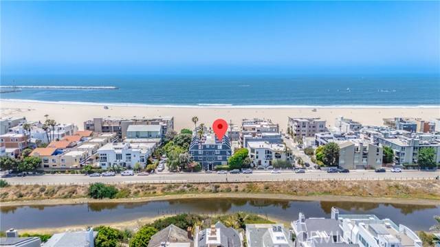 Marina Del Rey, CA 90292,33 Reef Street