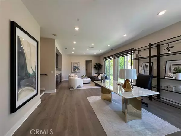 Irvine, CA 92618,195 Stellar