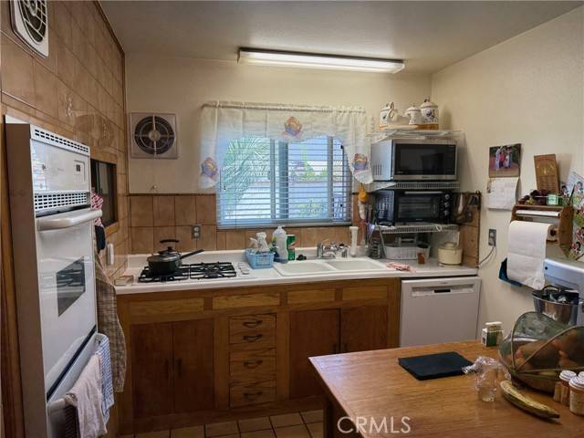 Harbor City, CA 90710,23600 Western Avenue