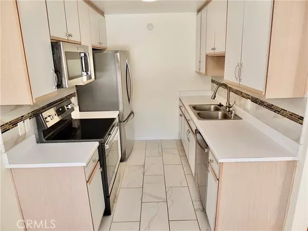 Glendale, CA 91206,121 Sinclair Avenue