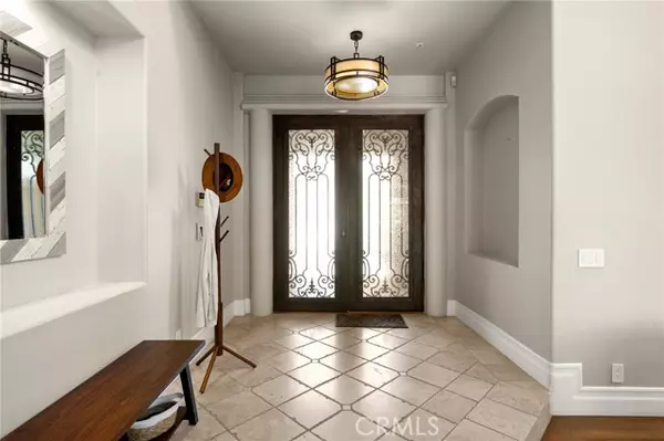 Topanga, CA 90290,3302 Van Allen Place