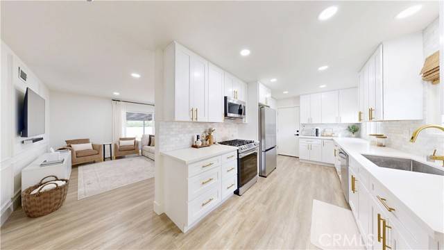 Anaheim, CA 92804,325 South Kenmore Street