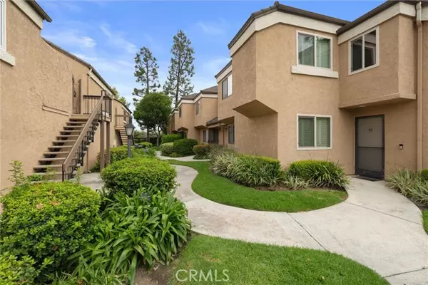 16882 Eastlake Lane, Huntington Beach, CA 92647