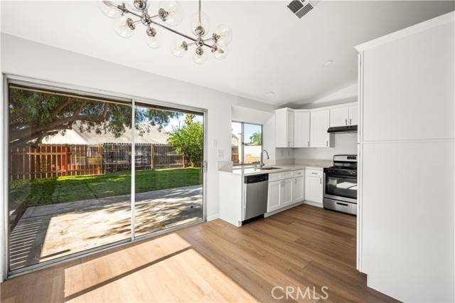 Perris, CA 92571,95 Bold Venture Street