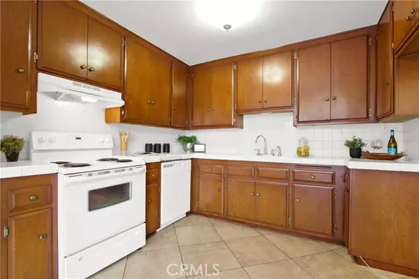 Long Beach, CA 90802,545 Chestnut Avenue