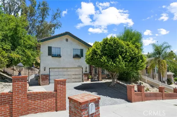 Granada Hills, CA 91344,11922 Louise Avenue