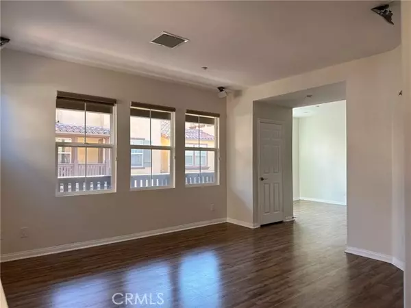 Irvine, CA 92603,216 Coral Rose