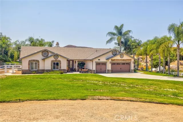 Perris, CA 92570,21551 Via Liago