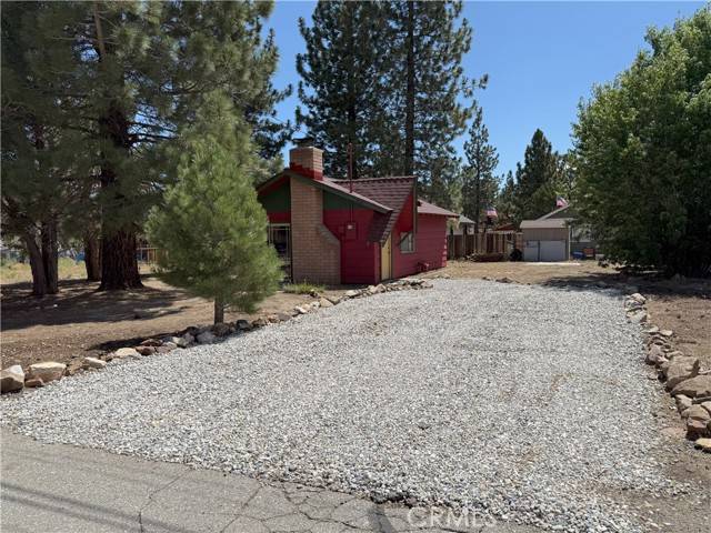 Big Bear City, CA 92314,936 Pinon Lane